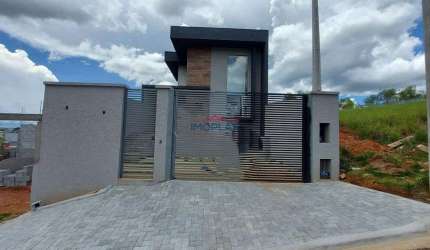 Casa à venda  com - 3 dormitórios, sendo 1 suíte; 96,60 m² em ótima localização,