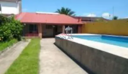 Casa  com - 3 Dormitórios; com piscina em uma ótima localização de Itanhaém - SP