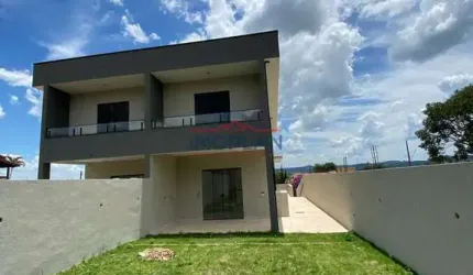 Casa à venda  com 132 m² em  uma ótima localização em Atibaia - SP !!