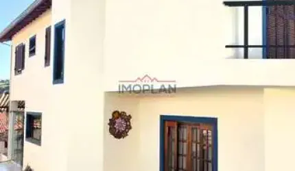 Casa em Atibaia no chácaras Brasil, 03 dormitórios.