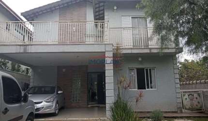 Casa à venda em condomínio