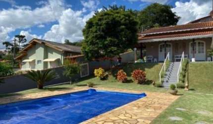 Casa/Chácara em Condomínio Fechado com piscina e vista panorâmica