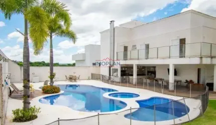 Sobrado de Luxo em Condomínio Fechado!