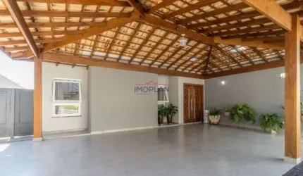 Sobrado em excelente bairro residencial!