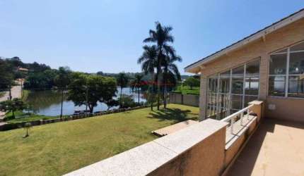 Mansão no Condominio Palavra da Vida com vista para o lago!