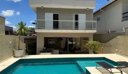 SOBRADO EM CONDOMINIO COM 4 SUÍTES