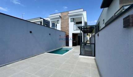 Casa à venda com 180 m² e piscina no Jardim do Lago em Atibaia