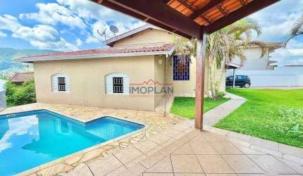 Casa Térrea à Venda no Recreio Maristela, Atibaia/SP
