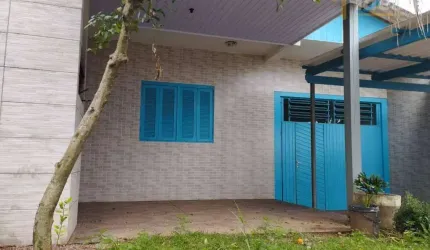 Casa com 3 dormitórios para alugar, 150 m² por R$ 1.350,00/mês - Três Marias - Esteio/RS