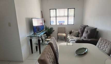Apartamento com 3 quartos em Messejana