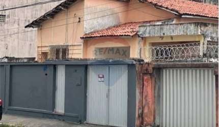 Casa com localização privilegiada