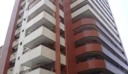 Amplo apartamento no Meireles a venda