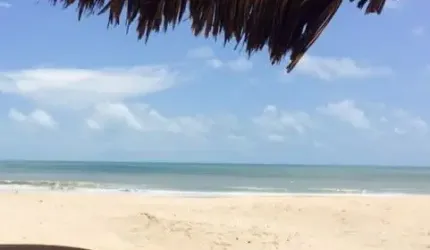 Vende - se Barraca de Praia na Colônia de Férias