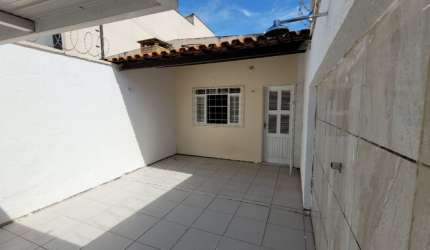 Casa Plana no Luciano Cavalcante