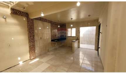 Casa com Porcelanato no Luciano Cavalcante