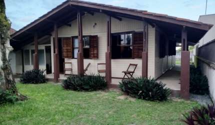 Casa à Venda em Coroados na quadra do Mar!