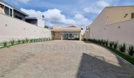 Venda de Salão Comercial localizado na Av. Bady Bassitt