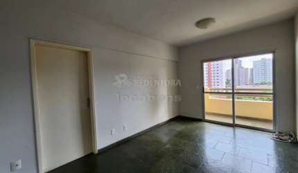 Vila Redentora / Condomínio Edifício Maria Cecília - Apartamento de 01 dormitório com armário
