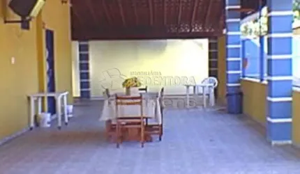 Vila Toninho - Trata-se de uma propriedade diferenciada pela localização e a proximidade da rodovia, tem em torno de 16.800m², ÁREA BOA para CONDOMíNIO