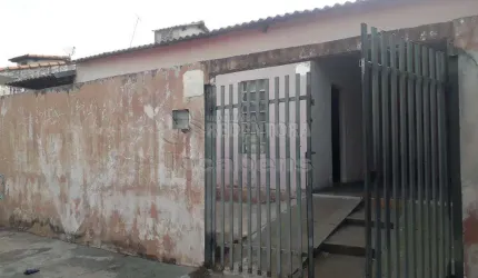Casa 02 dormitórios Solo Sagrado
