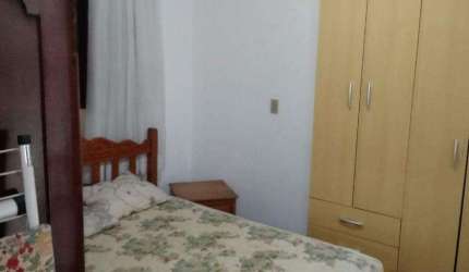 2 casas no bairro Vila Goyos.