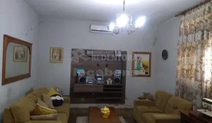 Casa com 3 dormitórios no Jardim Nazareth Venda