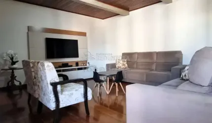 Edifício Gaivotas - Apartamento com 03 dormitórios e 03 vagas cobertas