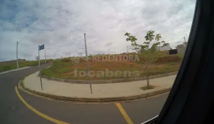 Colina Azul terreno de esquina com frente para avenida principal