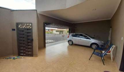 Casa com 2 dormitórios - Portal do Cedro