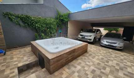 Casa Residencial 04 dormitórios - Jardim Tarraf II
