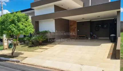Maravilhosa Casa em Condomínio para Venda - 3 dormitórios / Condomínio Vilage La Montagne