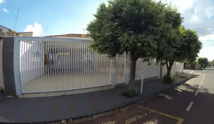 Casa Residencial e comercial l 04 Dormitórios - Parque Celeste