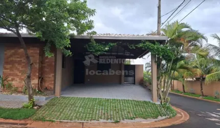 Casa Condomínio 03 Dormitórios - Residencial Village Maria Stella