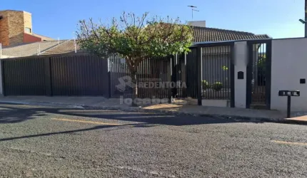 Linda Casa no Jardim Francisco Fernandes