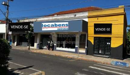 Predio com galeria de lojas Centro Mirassol