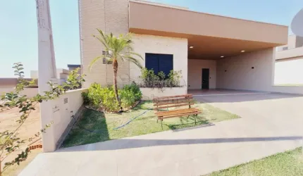 Casa Residencial, 03 dormitórios - Village Provence