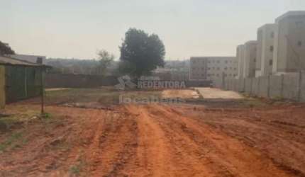 Ótimo Terreno Comercial com 3.000m² para Locação - Vila Clementina