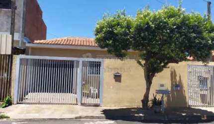 Venda de Casa térrea com Edículas no localizada no Bairro Eldorado.