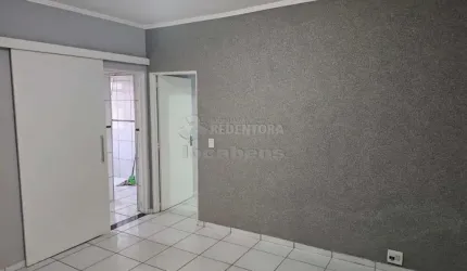 Jardim Suzana - Apto de 2 dorms, 1 vaga, sacada, ótimo