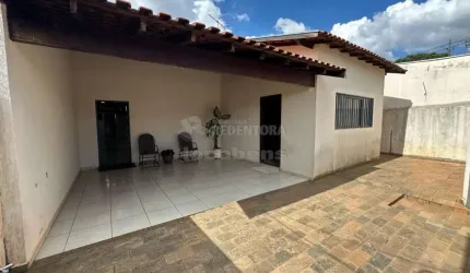 Parque Industrial - Casa com 3 dorms, sendo 1 suite, varanda, churrasqueira, sala, varanda.