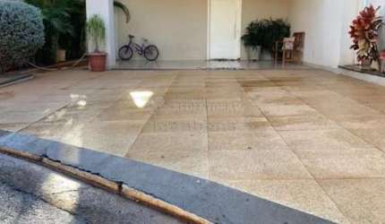 Excelente Casa em Condomínio para Venda - 3 Dormitórios / Residencial Amazonas