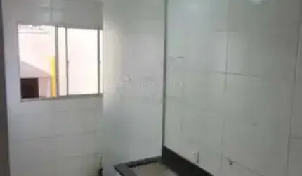 Ótimo Apartamento Térreo para Venda - 2 Dormitórios / Residencial Ana Célia