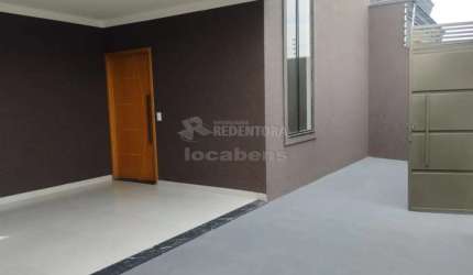 Casa no bairro SETSUL, com 3 quartos, 02 vagas de garagem.