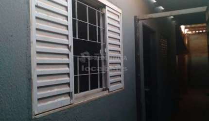 Casa com 2 dormitorios-1 vaga de garagem- Jardim  Arroyo