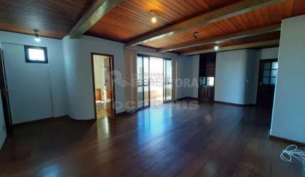 Apartamento no Edifício Itaparica com 3 dormitórios alugado, bom para renda