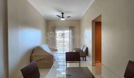 Apartamento Mobiliado com 2 dormitorios e 2 vagas de garagem no bairro Bom Jardim.