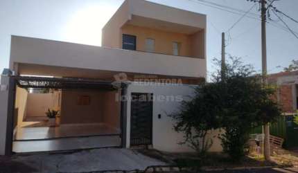 Casa Assobradada para Venda - 3 Dormitórios / Villa Cassini