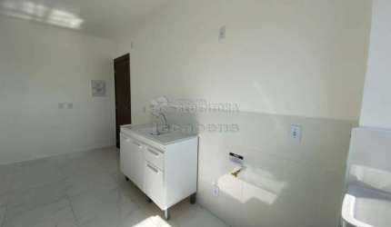 Parque Residencial da Fraternidade, Apartamento com 2 Dormitórios, 01 vaga de garagem