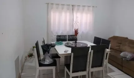 São Francisco - Casa com 3 dorms, sendo 1 suite com hidro e closet, sala, coz com armários, escritório, tendo 217,23 m²