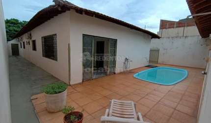 Venda de Casa Residencial ou Comercial - Votuporanga